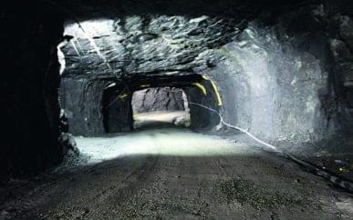 Miljødirektoratet fastholder at disse gruvegangene i Brevik er de mest egnede for etablering av et nytt deponi for uorganisk farlig avfall