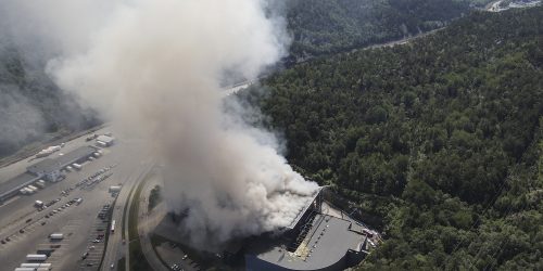 Returkrafts anlegg i Kristiansand ble utsatt for en eksplosjonsartet brann i juni 2021. Foto: KBR/UAS Norway, Anders Martinsen